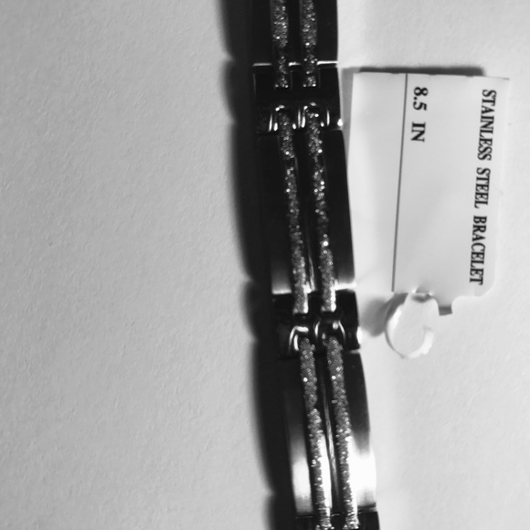 🎄8.5 inch Stainless Steel bracelet with tag New🌟 - Picture 7 of 7